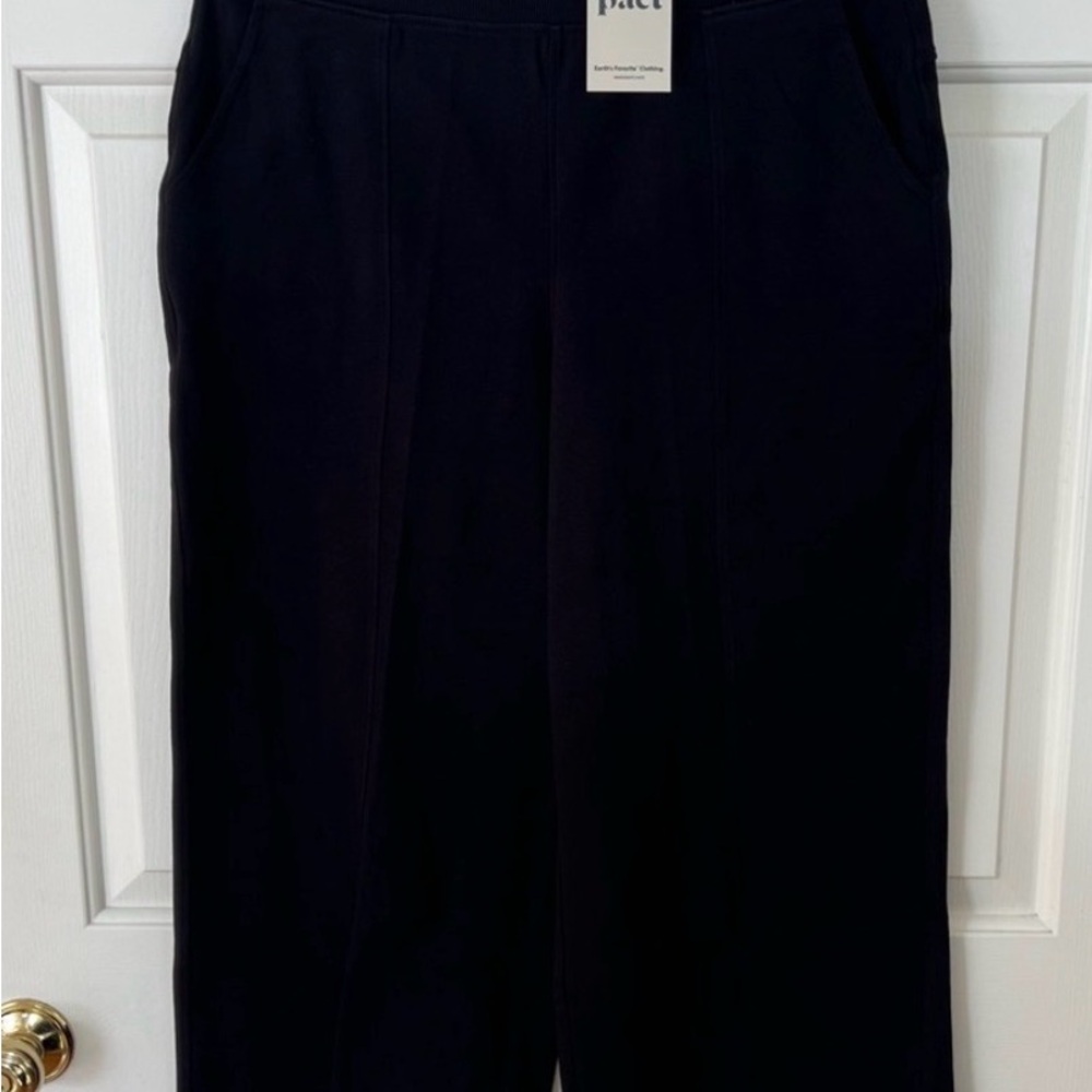 Pact women’s Organic Airplane Pintuck
Wide Leg Pant Sz XL Black SOFT TRAVEL - Picture 4 of 11